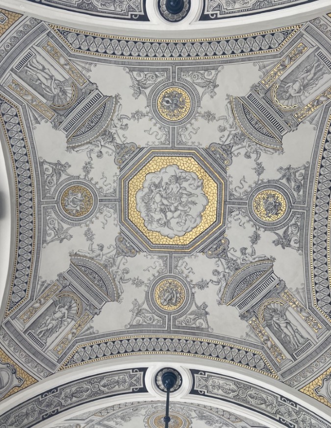 ceiling outside side door of Hungarian State Opera House in Budapest - travel tips